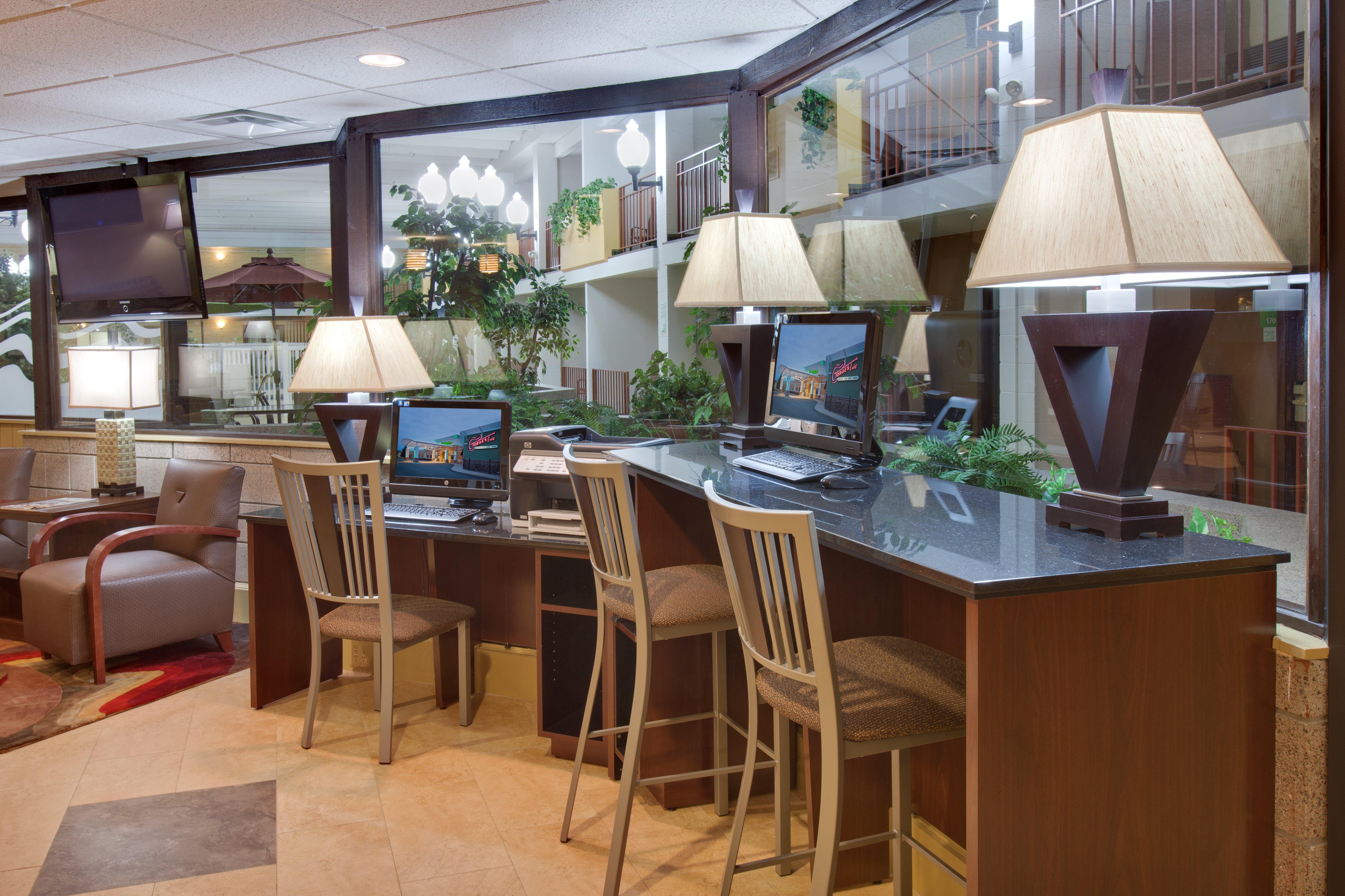 Doubletree By Hilton Austin, Mn Hotell Eksteriør bilde