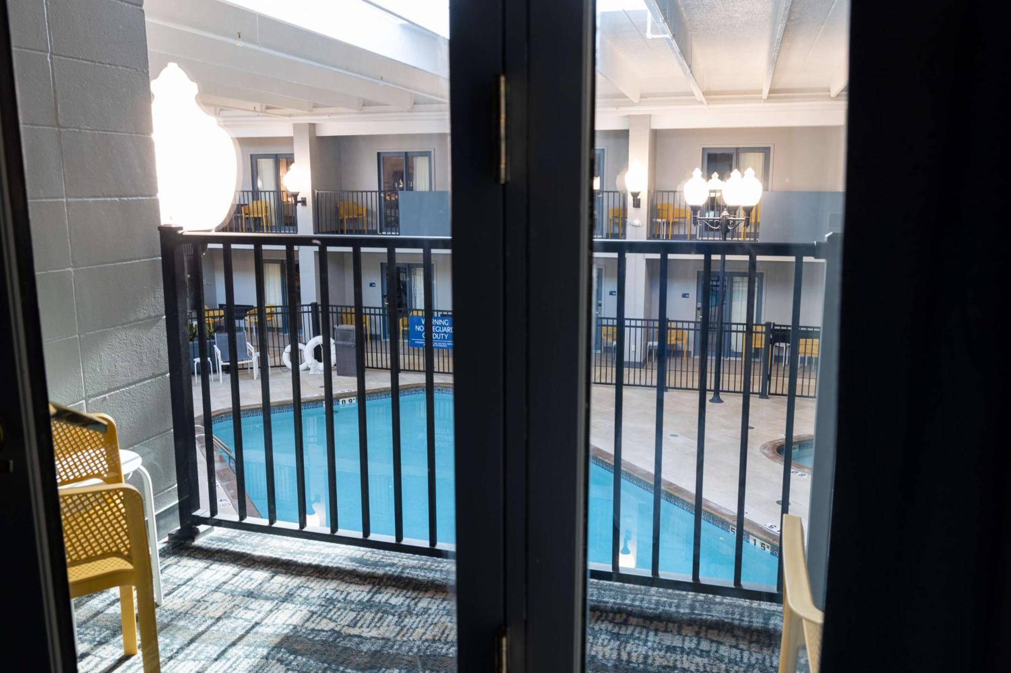 Doubletree By Hilton Austin, Mn Hotell Eksteriør bilde